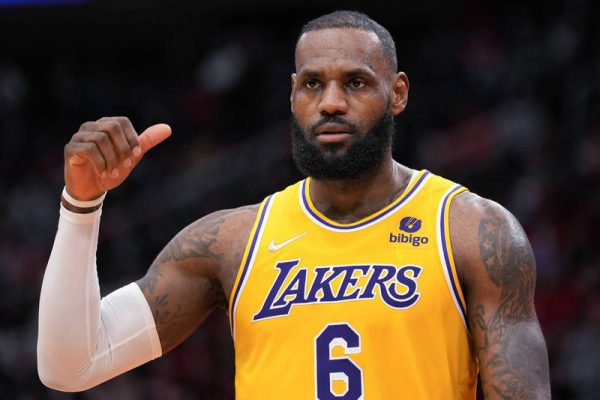 211230-nba體育-LeBron-James